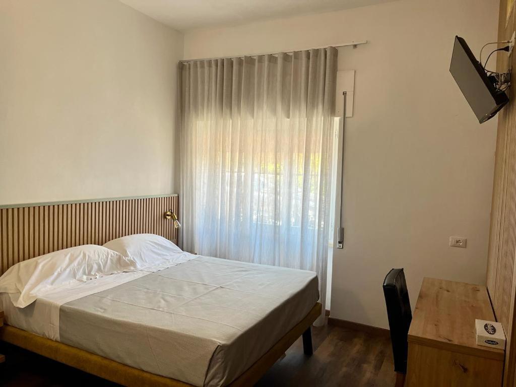 קסטליונה דלה פסקאיה Hotel Sabrina מראה חיצוני תמונה