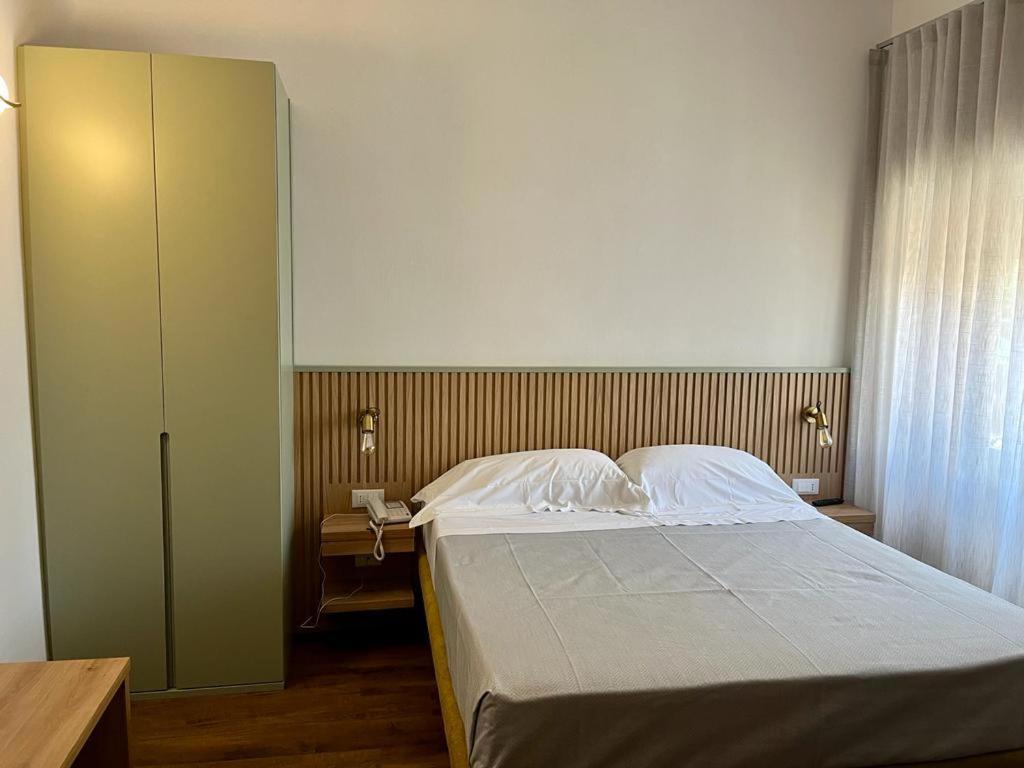קסטליונה דלה פסקאיה Hotel Sabrina מראה חיצוני תמונה
